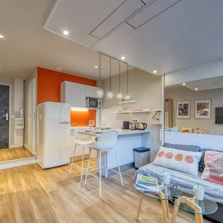 R'apparts Luxury 8 *